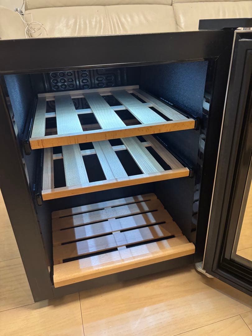 ワインセラーfunVino 12 ブラック SW-12 [12本 /右開き]