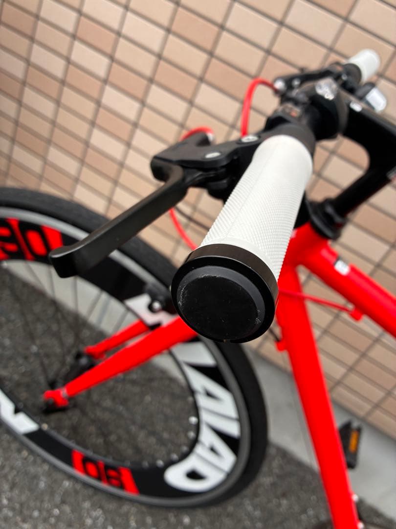 ひ*た様 カノーバー　クロスバイク　極美品　ほぼ未使用