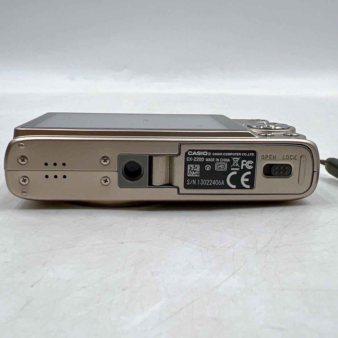極美品 CASIO EXILIM EX-Z200 ゴールド 付属品完備 デジカメ