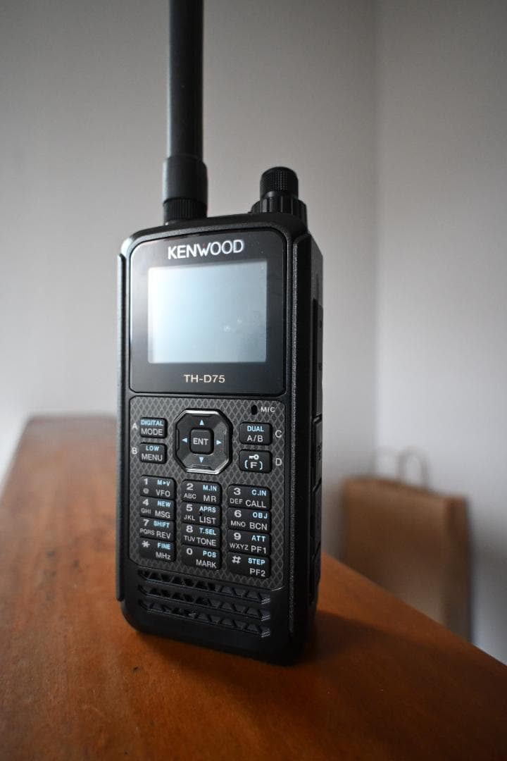 トランシーバー KENWOOD TH-D75