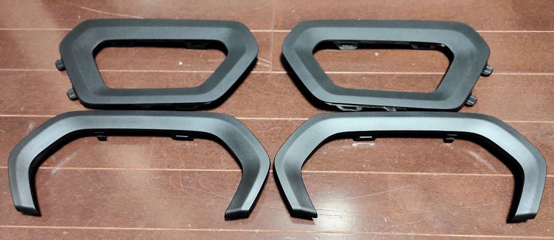 新型フォレスターの純正パーツ