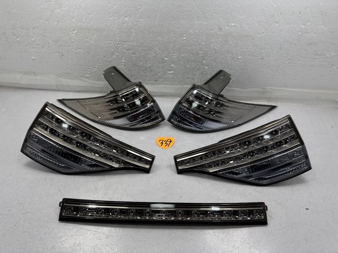 エスティマ ハイブリッド AHR20W 純正 左右セット 5台 テールランプ