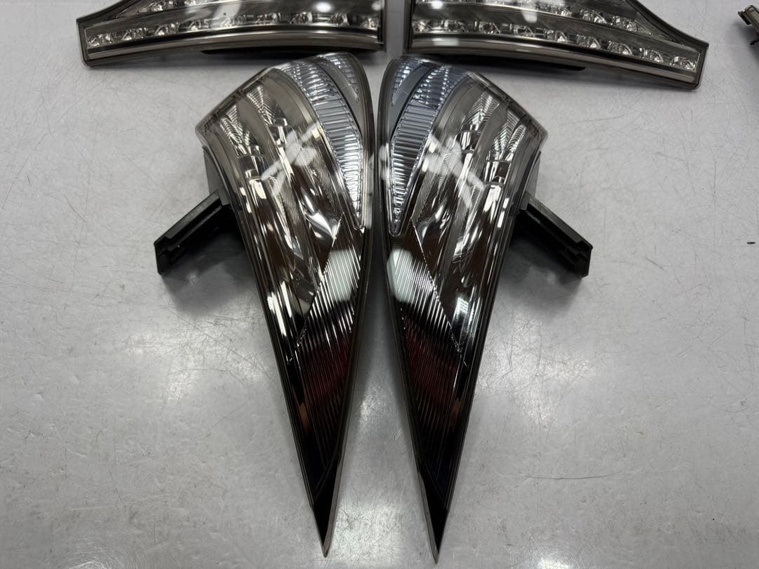 エスティマ ハイブリッド AHR20W 純正 左右セット 5台 テールランプ