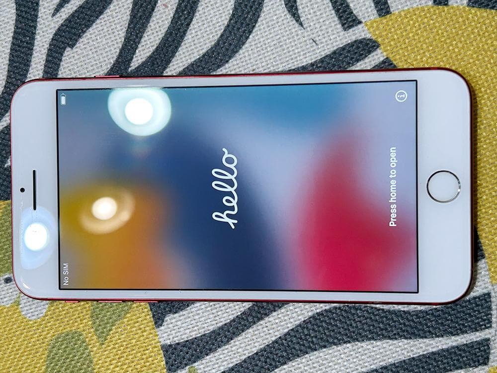 iPhone 7 Plus RED 128GB SIMフリー 付属品完備