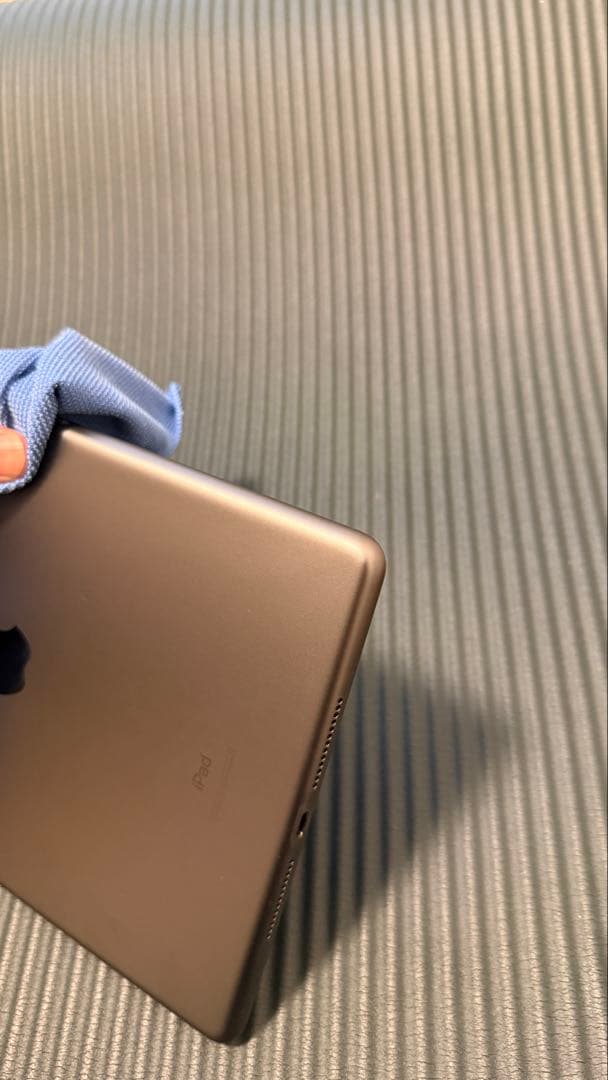 アップル iPad 第7世代 WiFi 32GB スペースグレイ 付属品あり