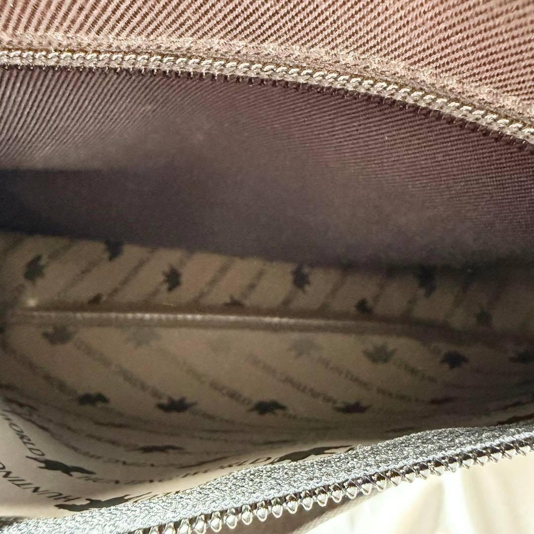 ハンティングワールド　メッセンジャーバッグ　ロゴ　キャンバス　ショルダー　黒色