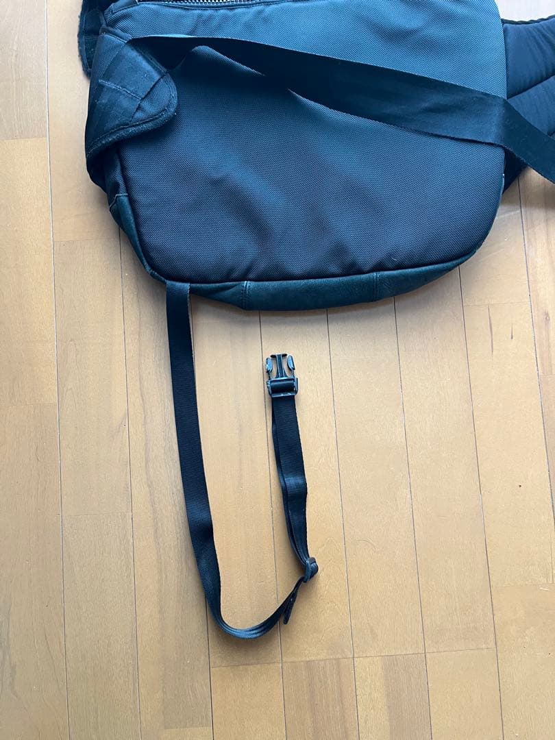 visvim メッセンジャーバッグ 値下げ可