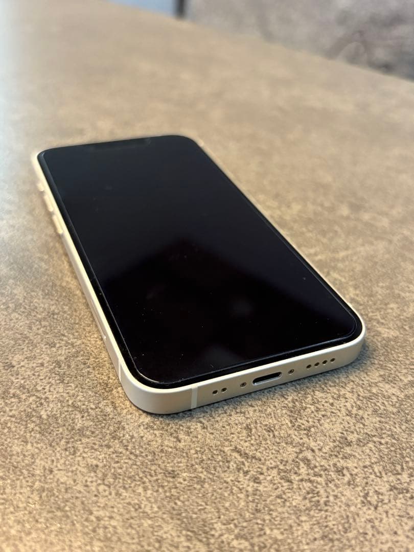 Apple iPhone 13 スターライト ホワイト 128GB