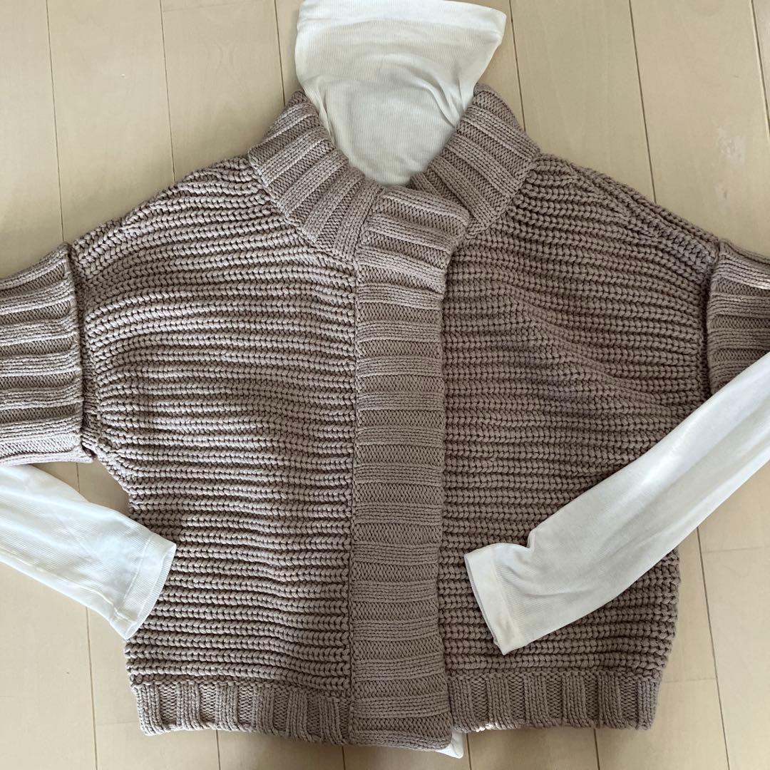 MaxMara 半袖ニット 編み地デザイン