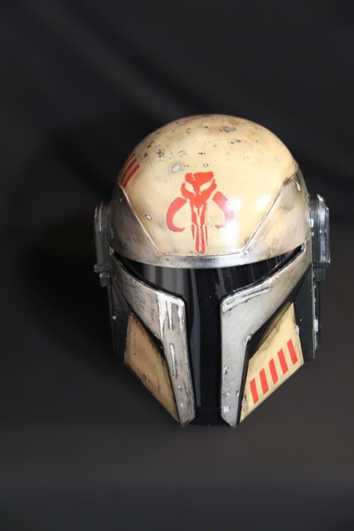 マンダロリアンヘルメット