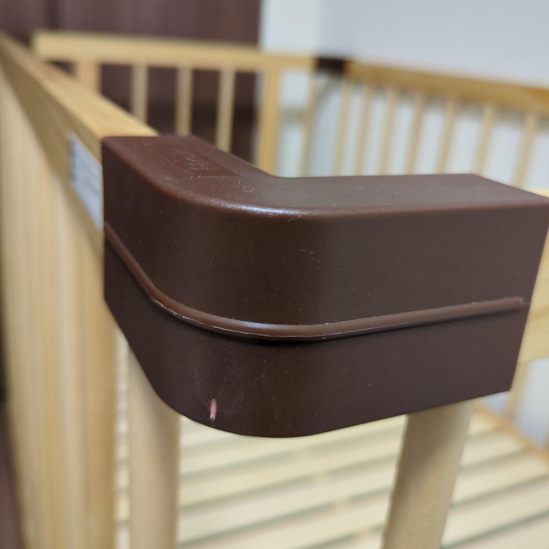 おこぜー färska ベビーベッド 調整可能な高さ