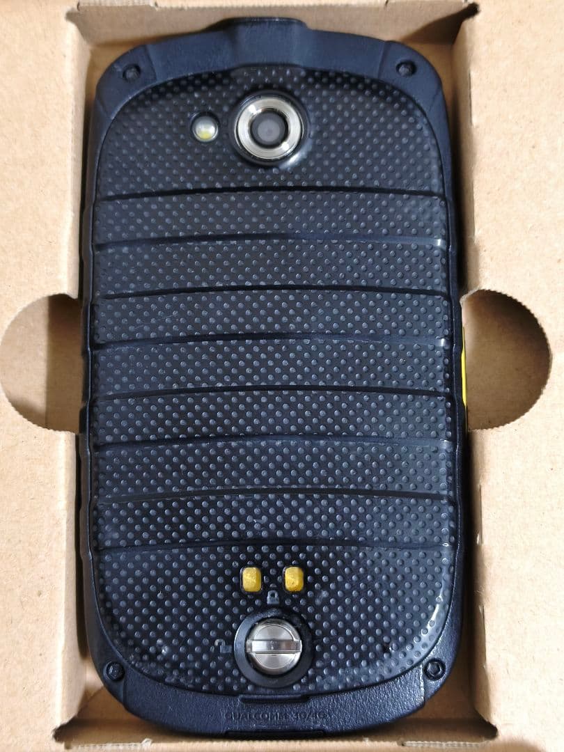 京セラ Kyocera TORQUE SKT01 美品