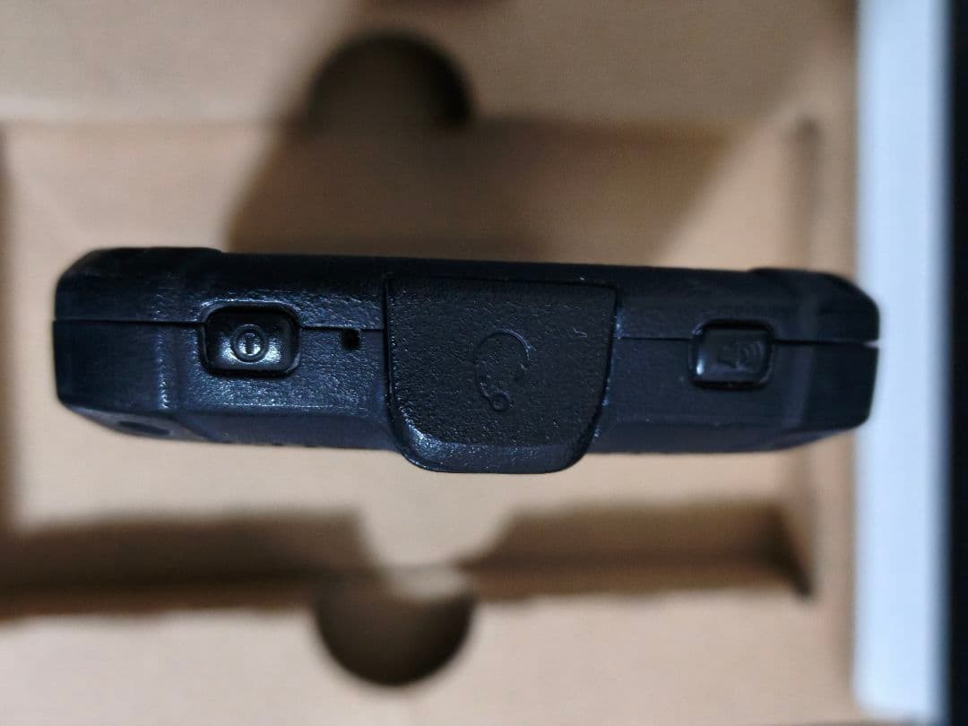 京セラ Kyocera TORQUE SKT01 美品