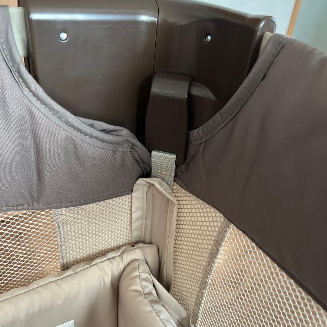 【ココネルエアー】ベージュ ベビーベッド 説明付き