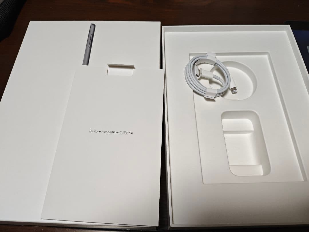 iPad 第9世代（64GB）WiFiとApple Pencil 第一世代