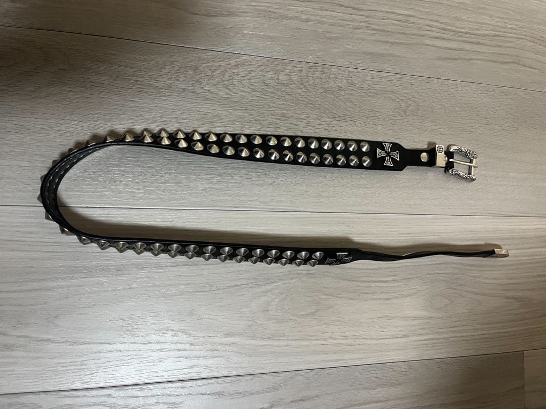 小物 enfants riches deprimes