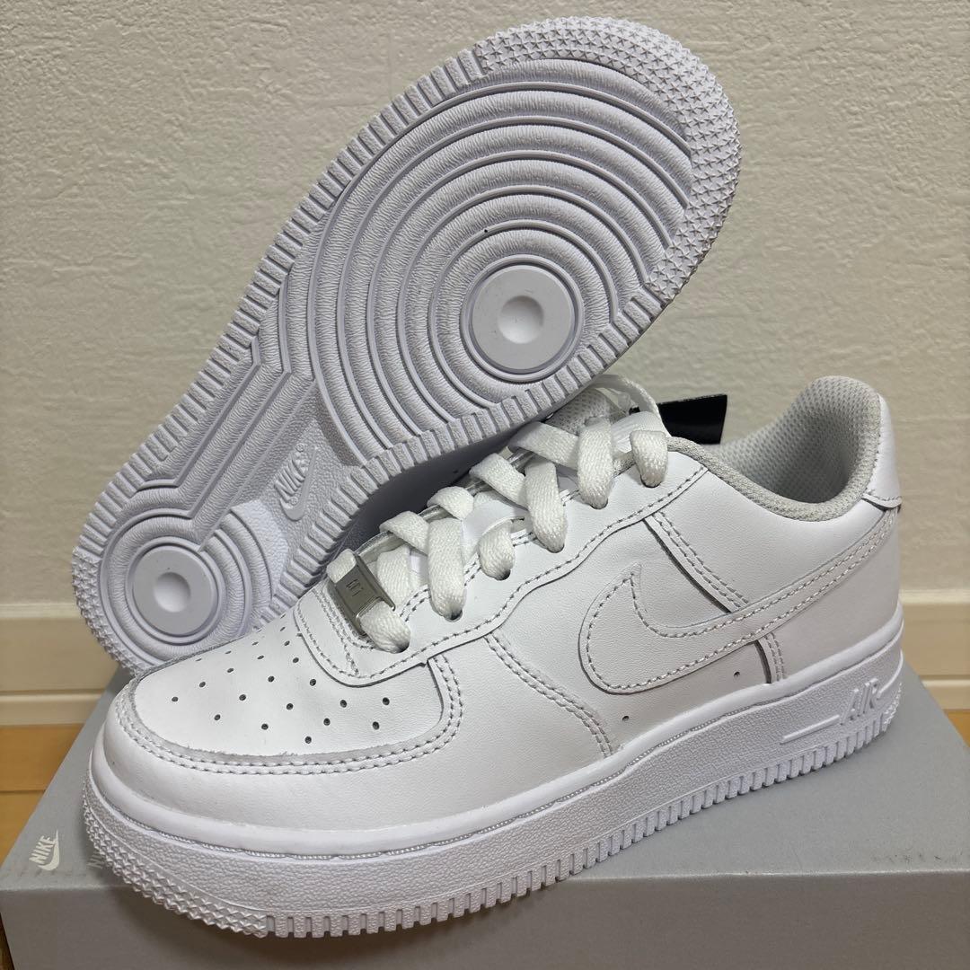 新品 NIKE AIRFORCE 1 LE (GS) 21cm