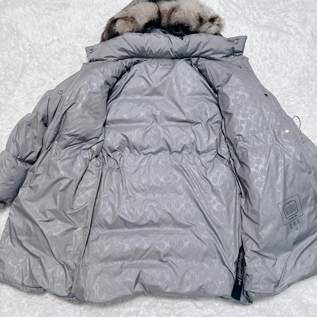 【美品】COACHグレー ファー フード付き ダウンジャケット Cロゴ　Sサイズ