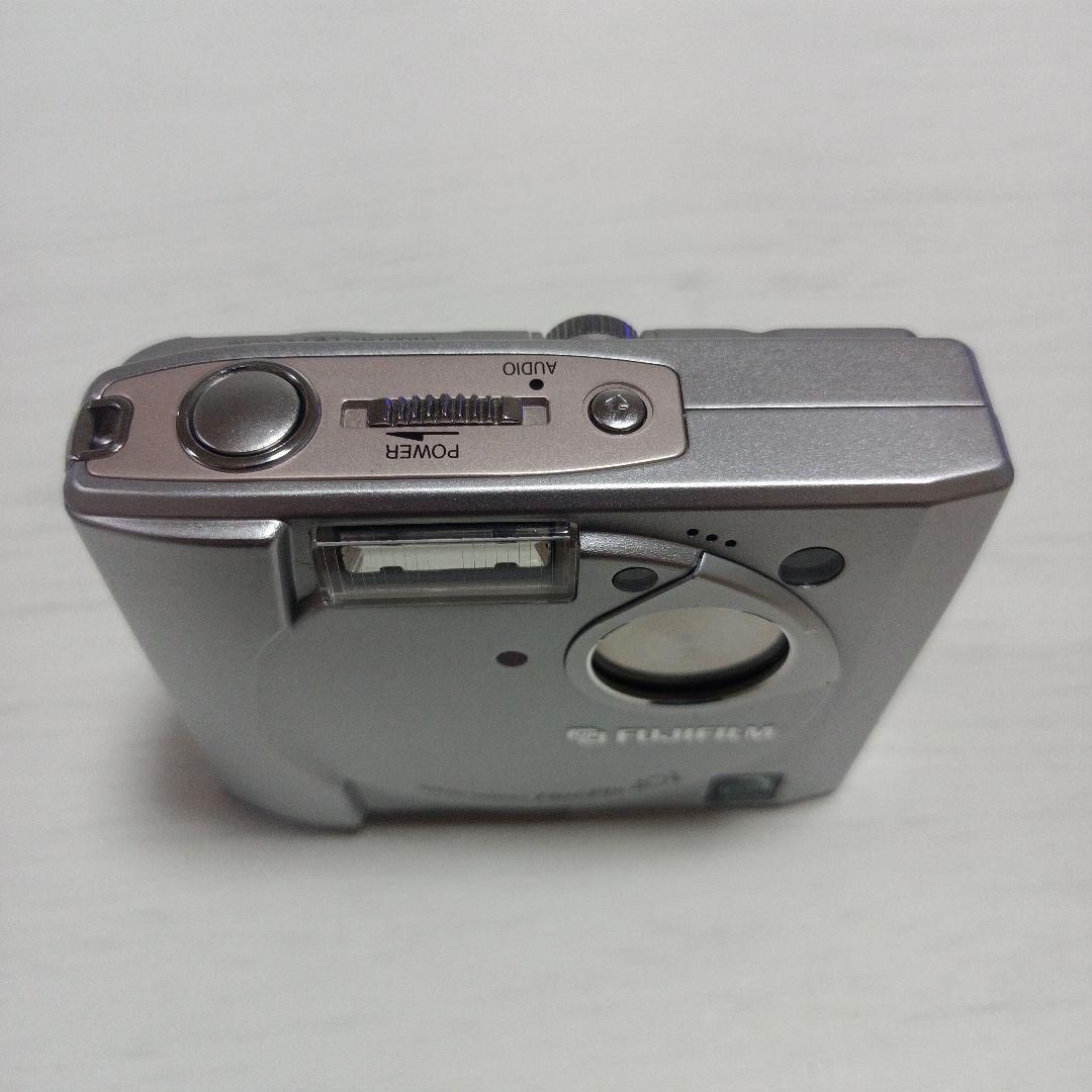 美品　動作品　FUJIFILM FinePix 40i デジタルカメラ