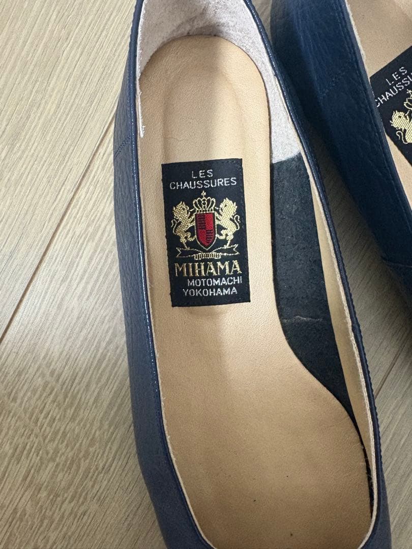 美品　即購入OK MIHAMA ネイビー パンプス