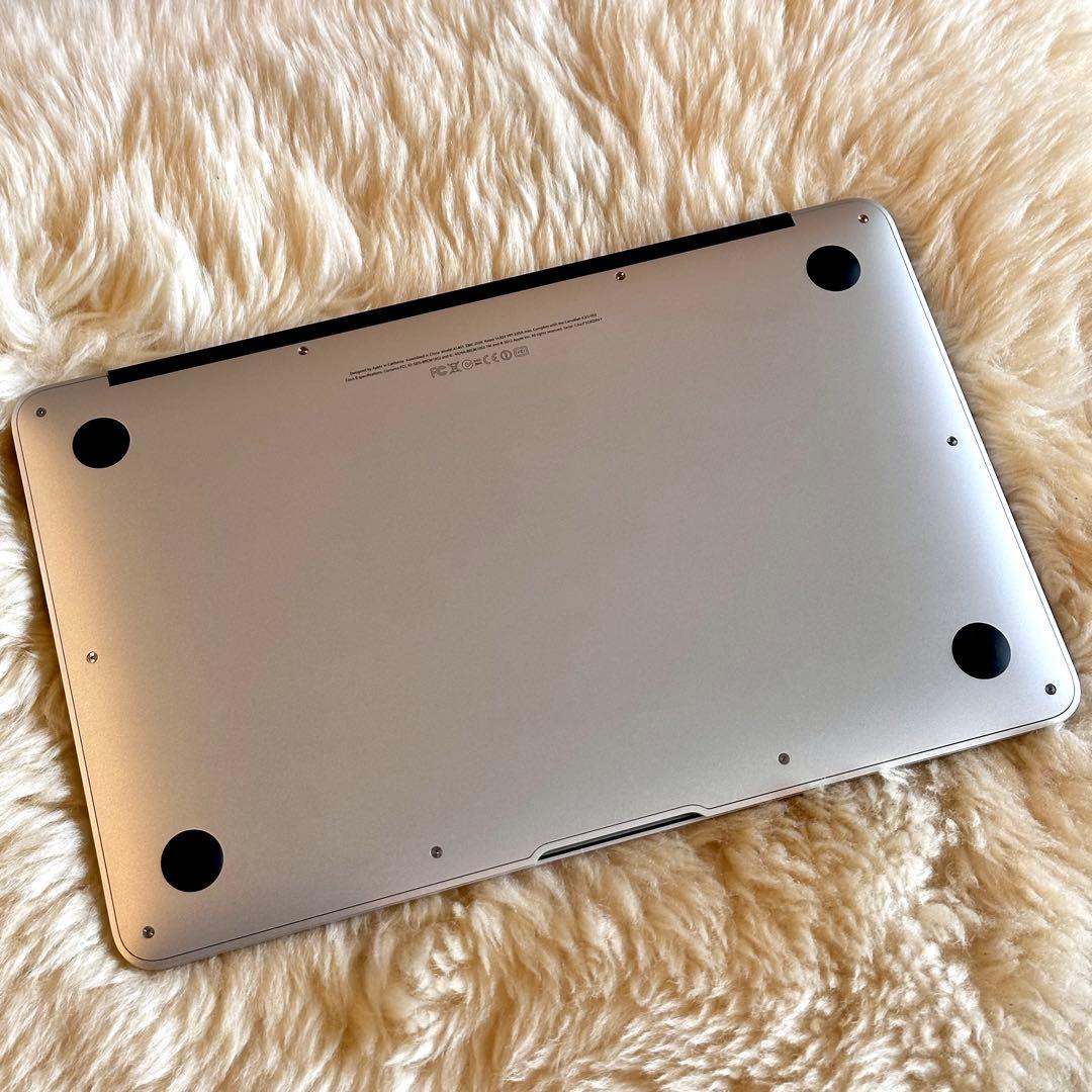 【美品】MacBook Air 11-inch（初期化済）