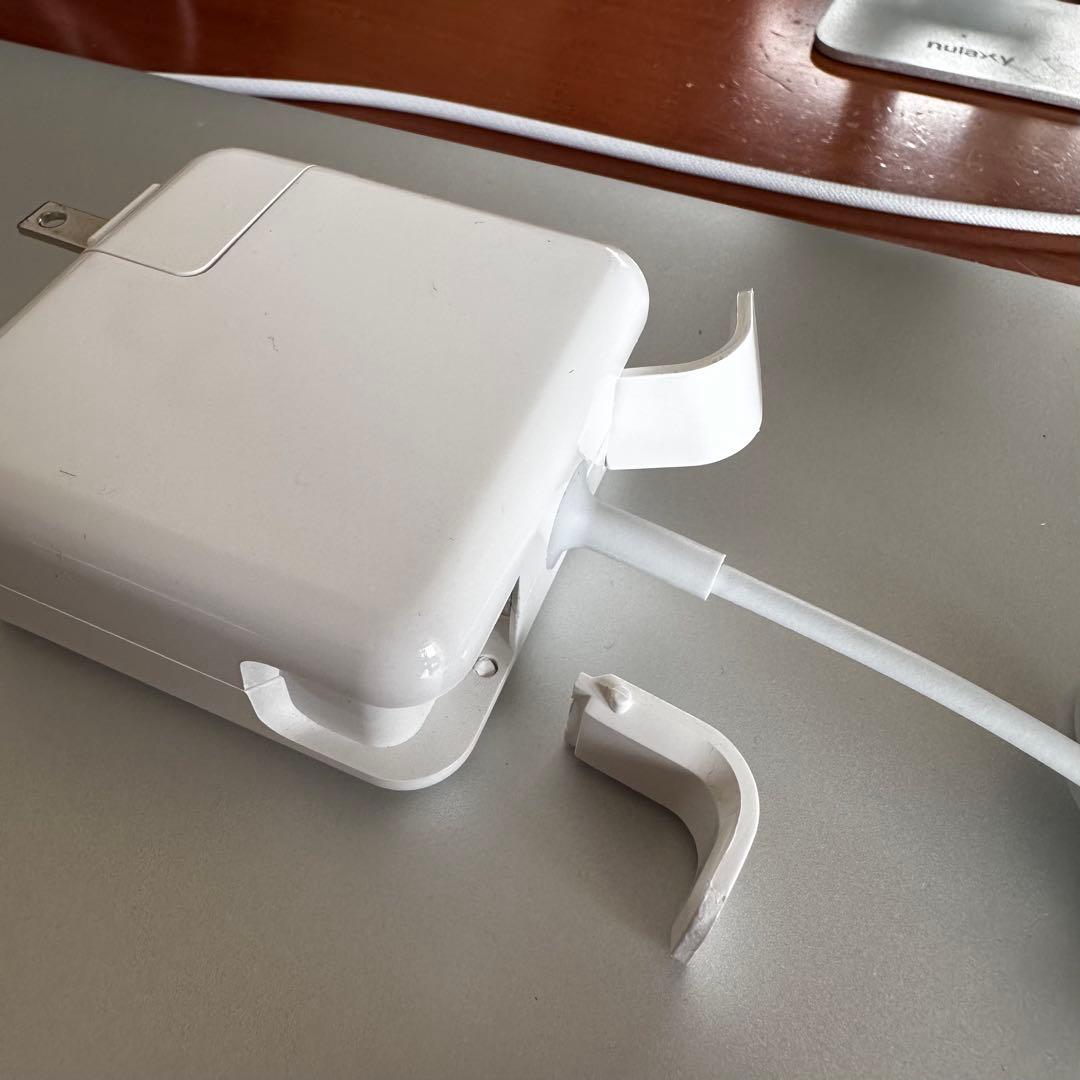 【美品】MacBook Air 11-inch（初期化済）