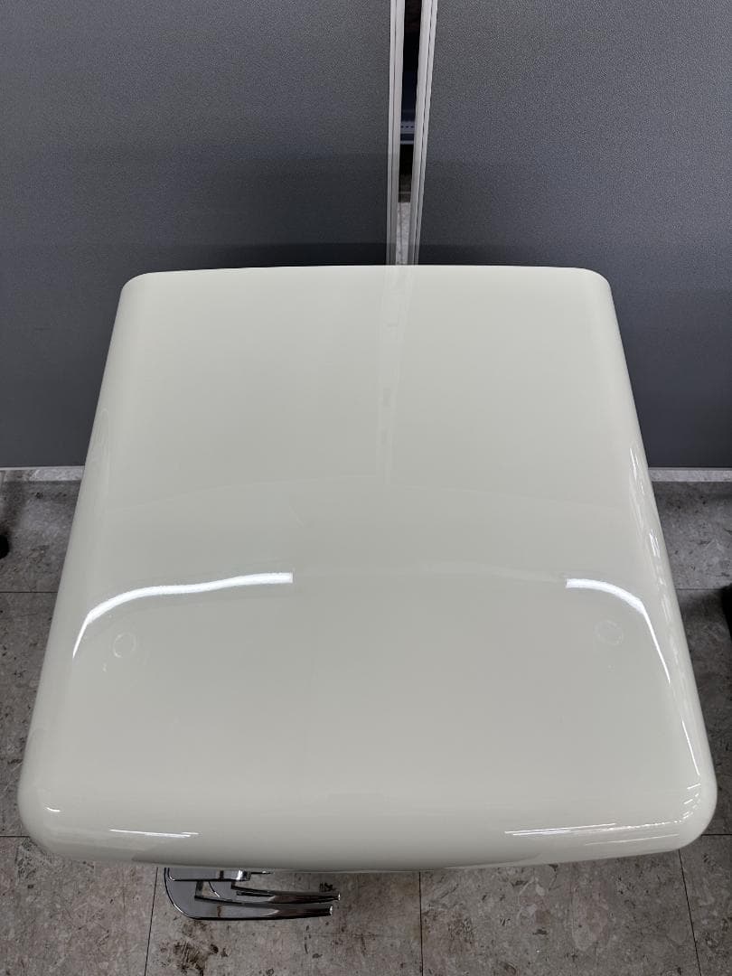 オーヤマ 冷蔵庫　昭和レトロ　PRR-082D-W　81L　2023年製ホワイト