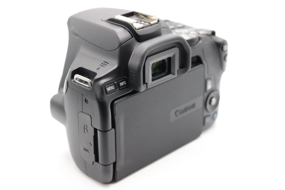 超美品 【Canon EOS Kiss X10 ダブルレンズ】 Wi-Fi搭載