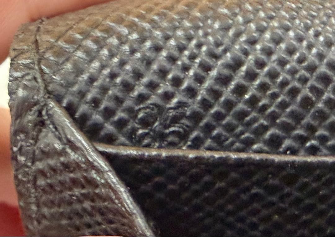 【PRADA】プラダ　長財布　ブラック