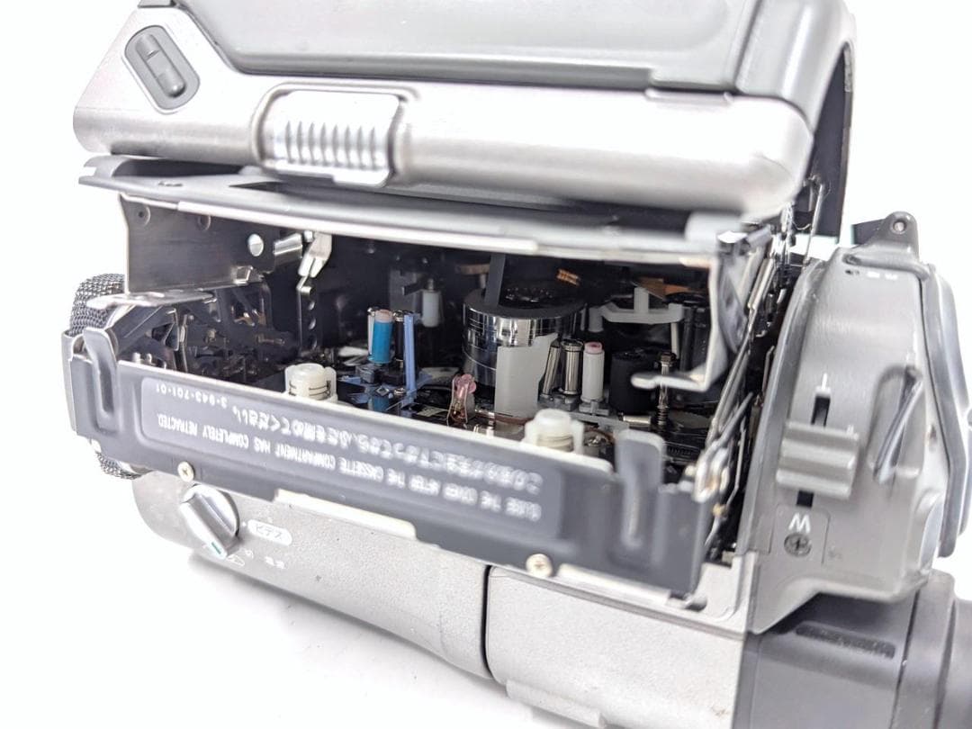 8mmテープのダビングに！ SONY ビデオカメラ CCD-TR1 03