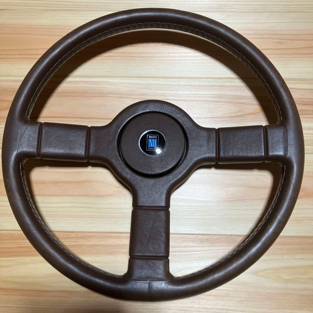 ナルディ ジウジアーロライン　ブラウンレザーステアリング　φ390 レア！