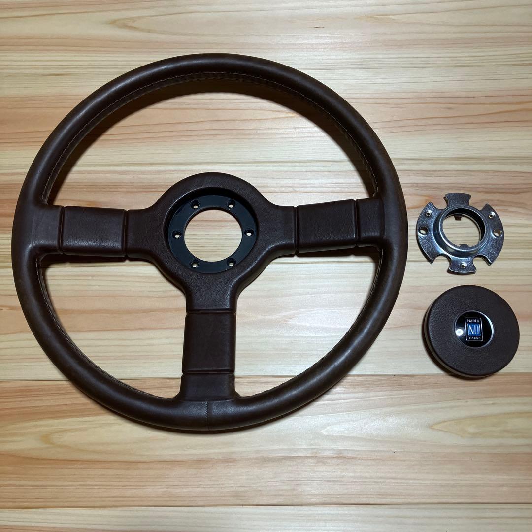 ナルディ ジウジアーロライン　ブラウンレザーステアリング　φ390 レア！