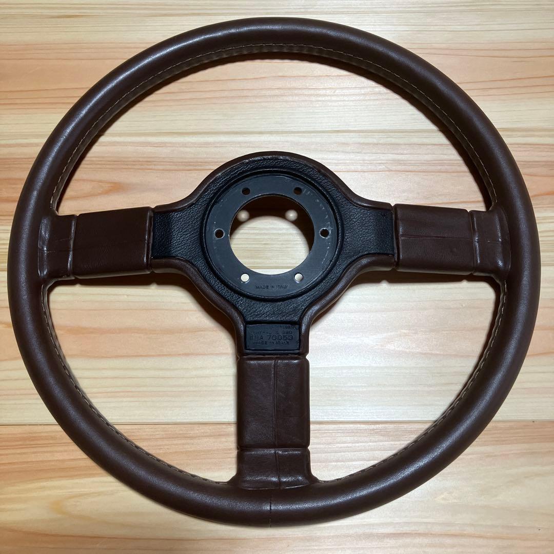 ナルディ ジウジアーロライン　ブラウンレザーステアリング　φ390 レア！
