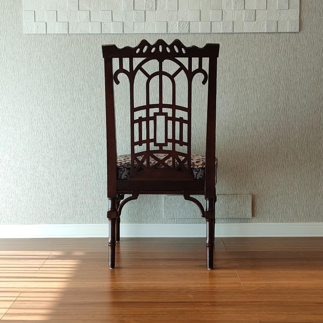 シノワズリ　ヴィンテージチェア　透かし彫り　リビングチェア①