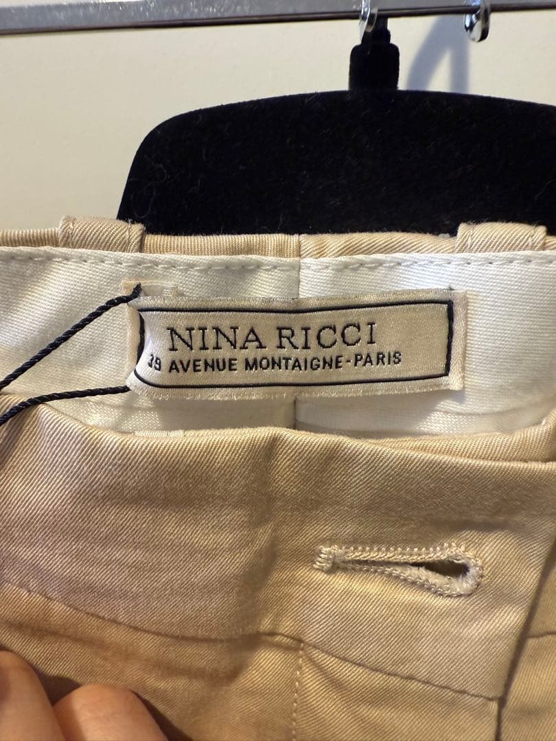 NINA RICCI ベージュ ワイドパンツ　34サイズ