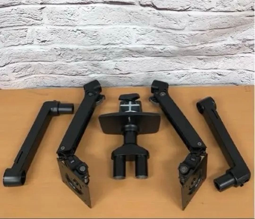 Amazonベーシック モニターアーム デュアル-ディスプレイタイプ ブラック