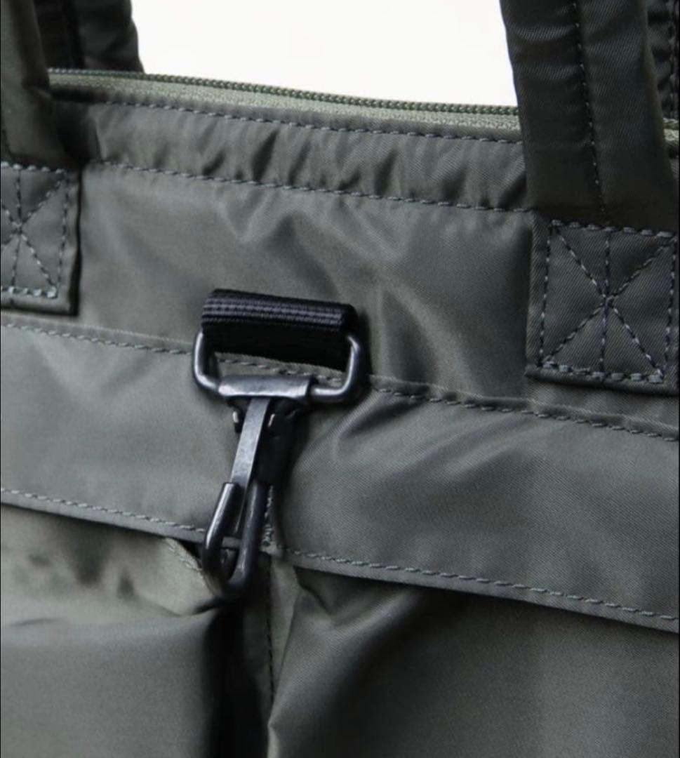 【美品】ヤエカ　ヘルメットバッグ カーキ