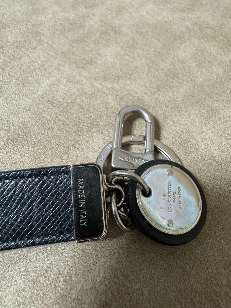 ルイヴィトン ポルト クレ・ネオ LV クラブ キーホルダー M80237