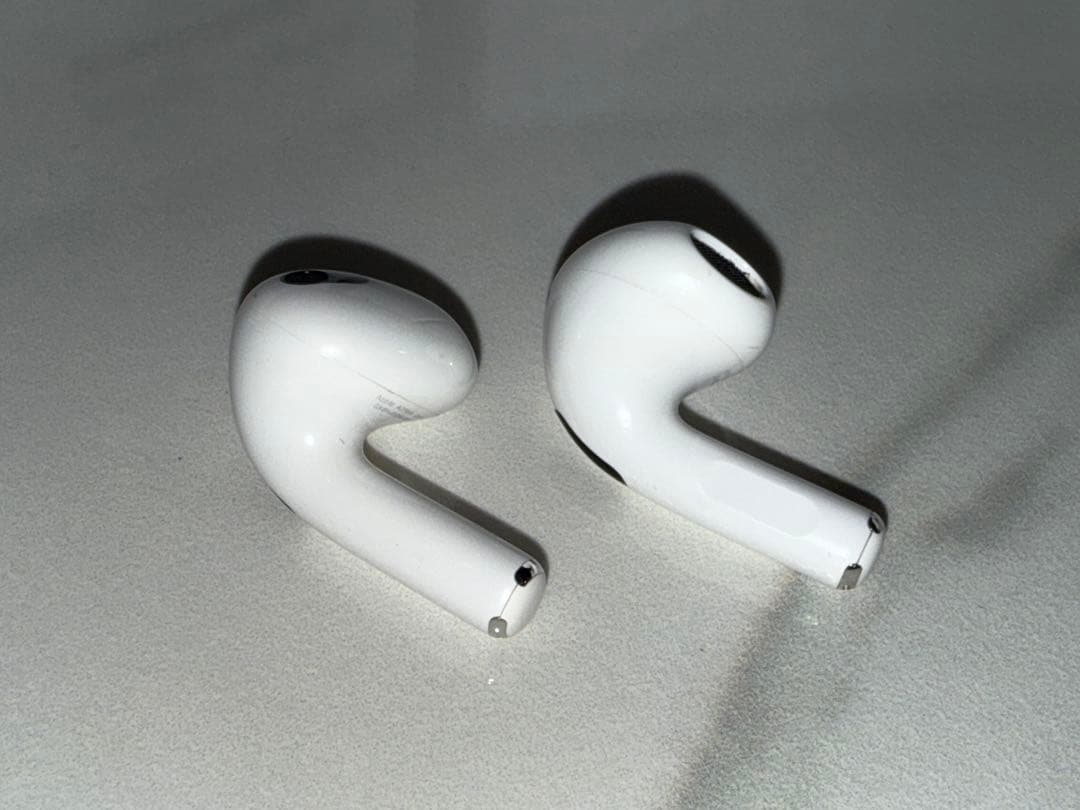 Tran Duy Bao Apple AirPods 本体　第3世代