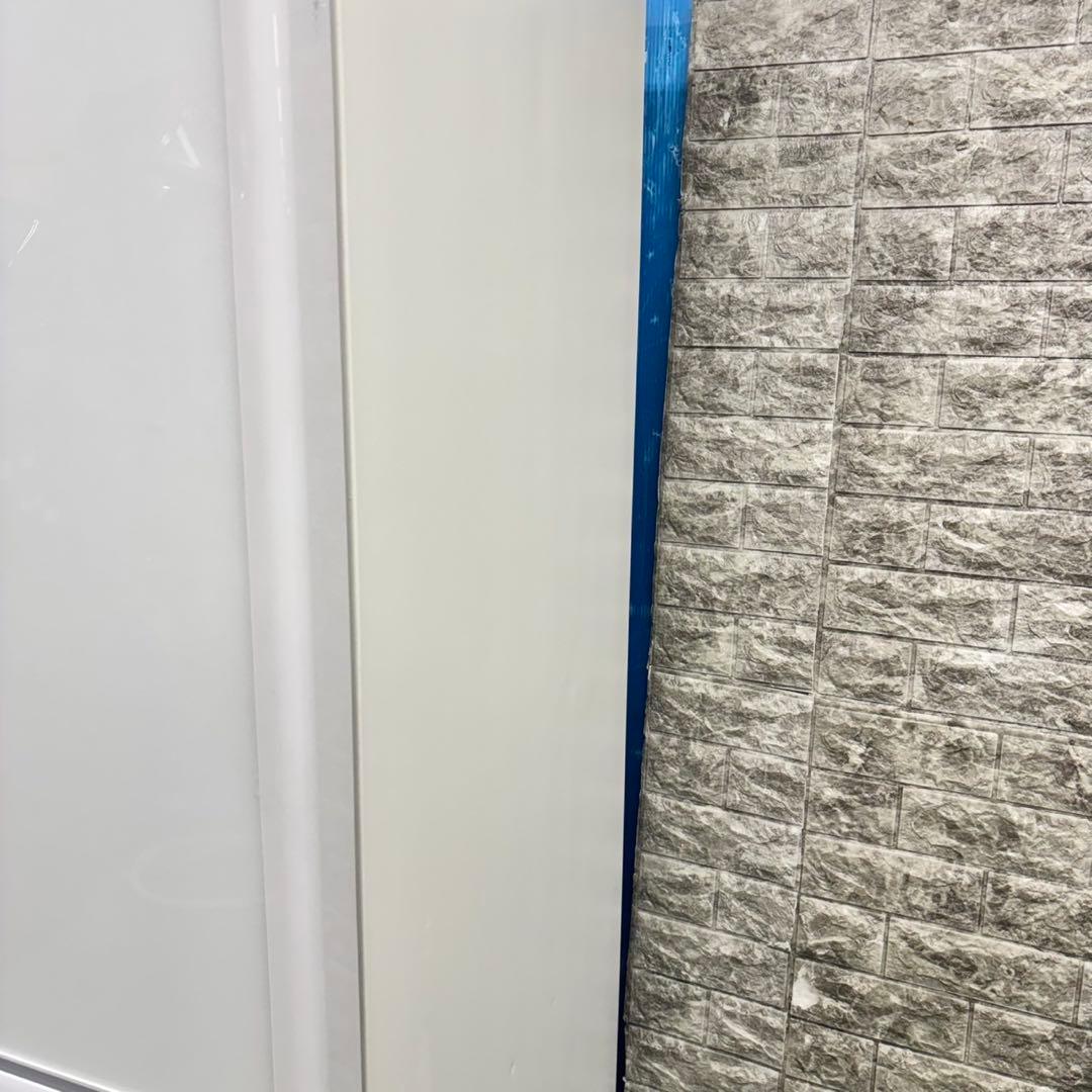 646 日立　大型冷蔵庫　375L 300L強　家庭用　自動製氷　小型　ホワイト