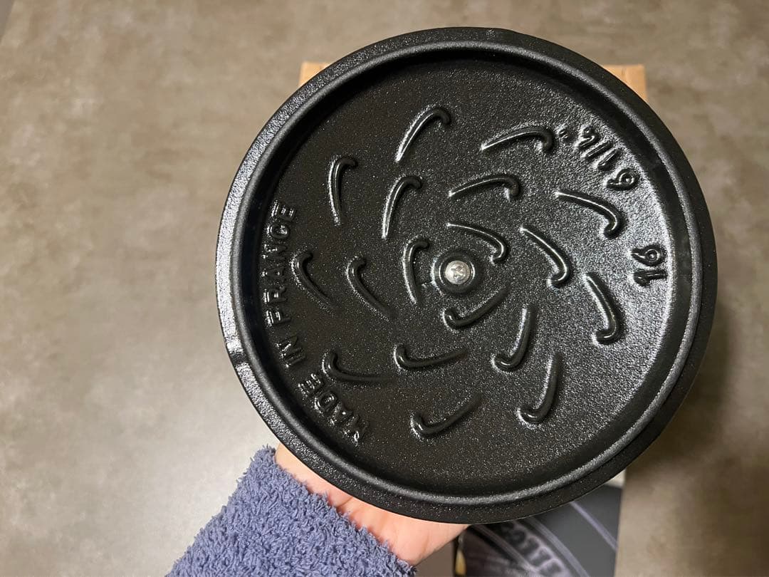 新品 ストウブ　数量限定　ストウブ　ワナベ　16cm オリーブ バジルグリーン