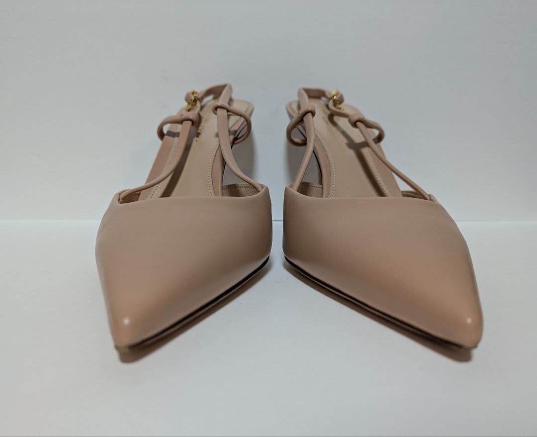 ジャンヴィト・ロッシ　Gianvito Rossi バックストラップパンプス