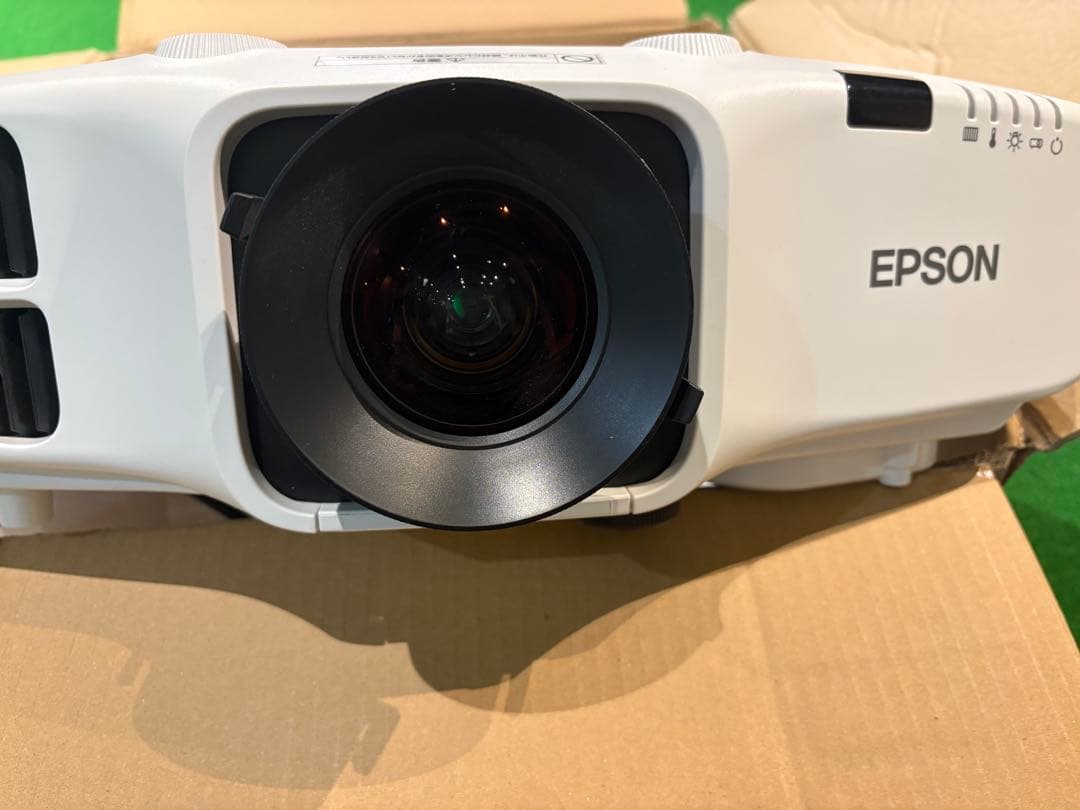 EPSON EB-5510プロジェクター本体 ジャンク品