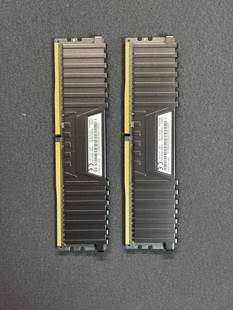 メモリー Corsair Vengeance LPX DDR4 32GB 2666MHz