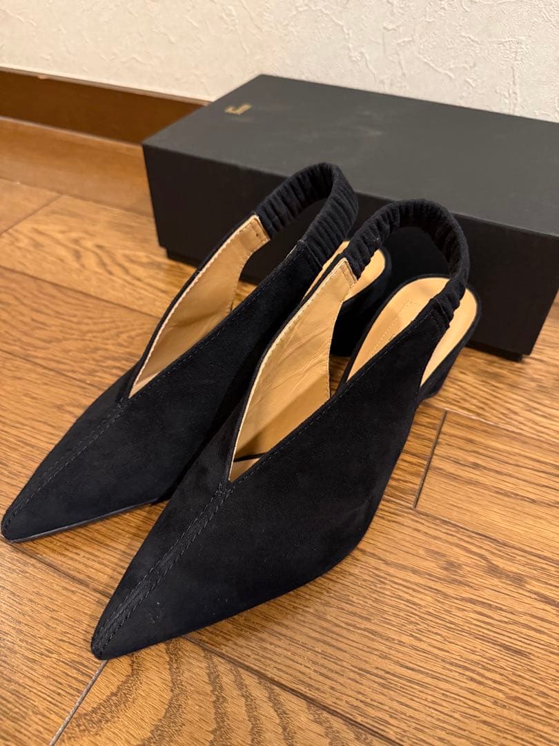 HENRI EN VARGO MONICA パンプス　トゥモローランド　36.5