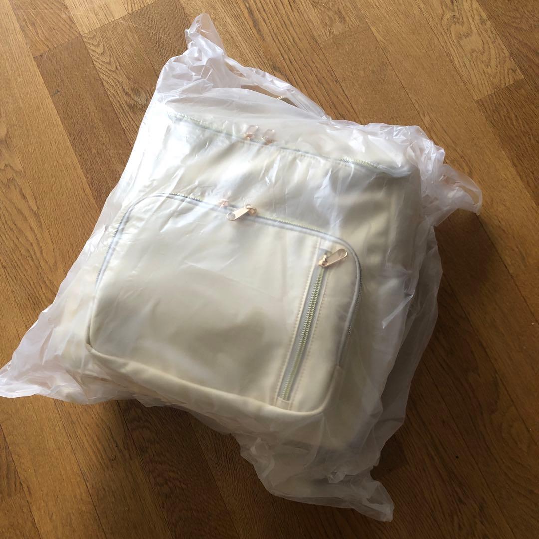 【数量限定完売品】はあちゅう　二階建てリュック　コラボリュック　マザーズバッグ