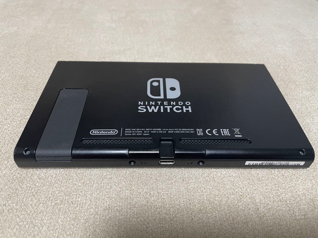 Nintendo Switch 本体（ニンテンドースイッチ）Joy-Conグレー