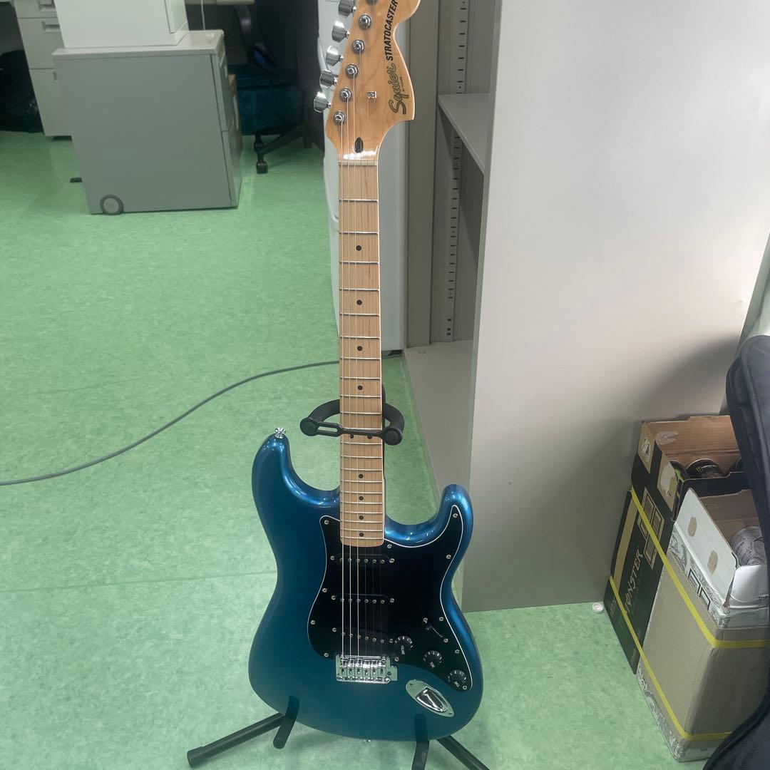 Squier Stratocaster エレキギター