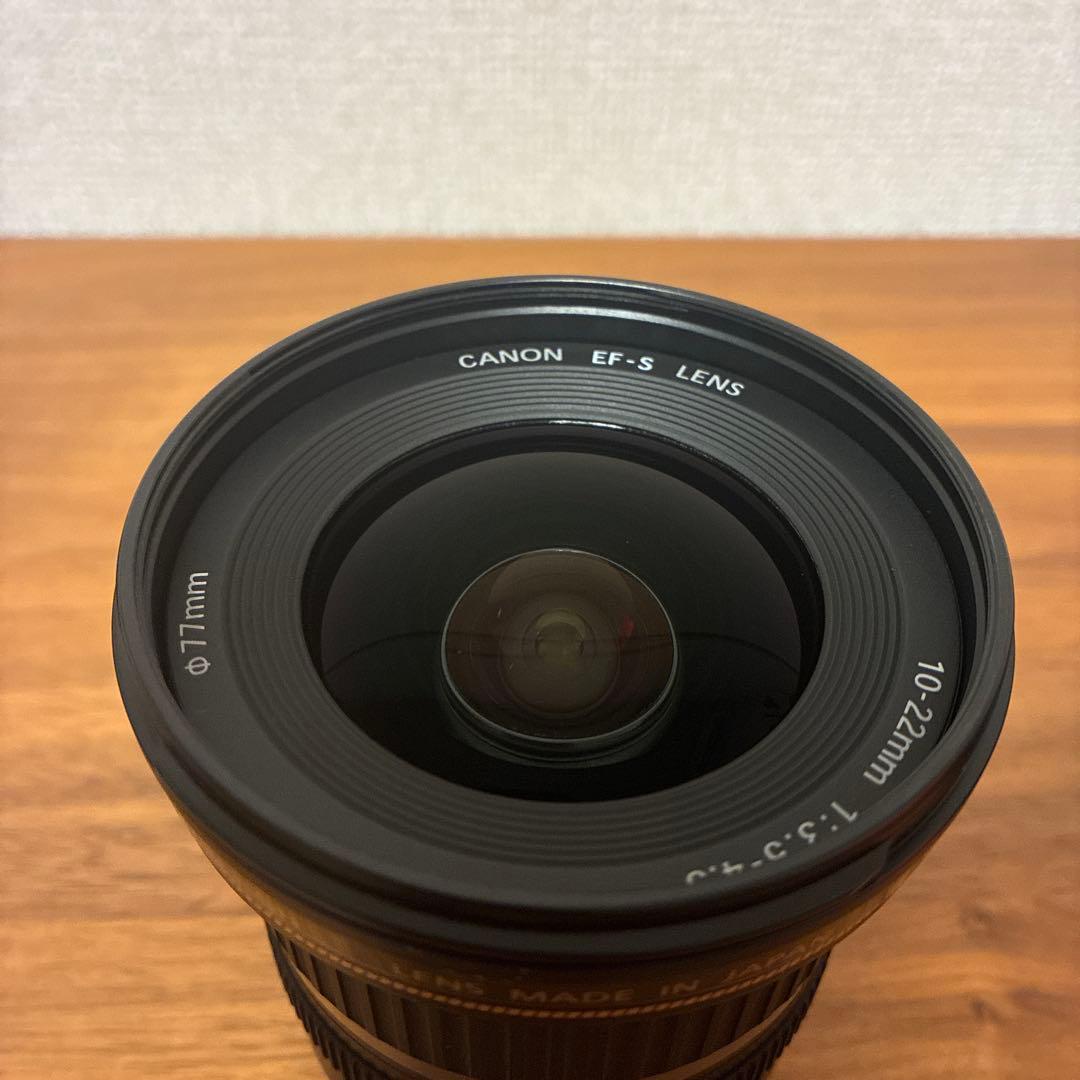 キヤノン広角レンズ　EF-S 10-22mm 3.5-4.5 USM