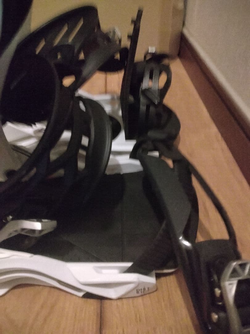 SALOMON DISTRICT(ディストリクト)2022-23年モデル メンズ